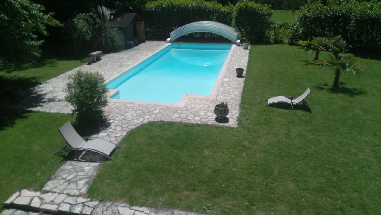 Villa Dikaria Montacher Exterior foto